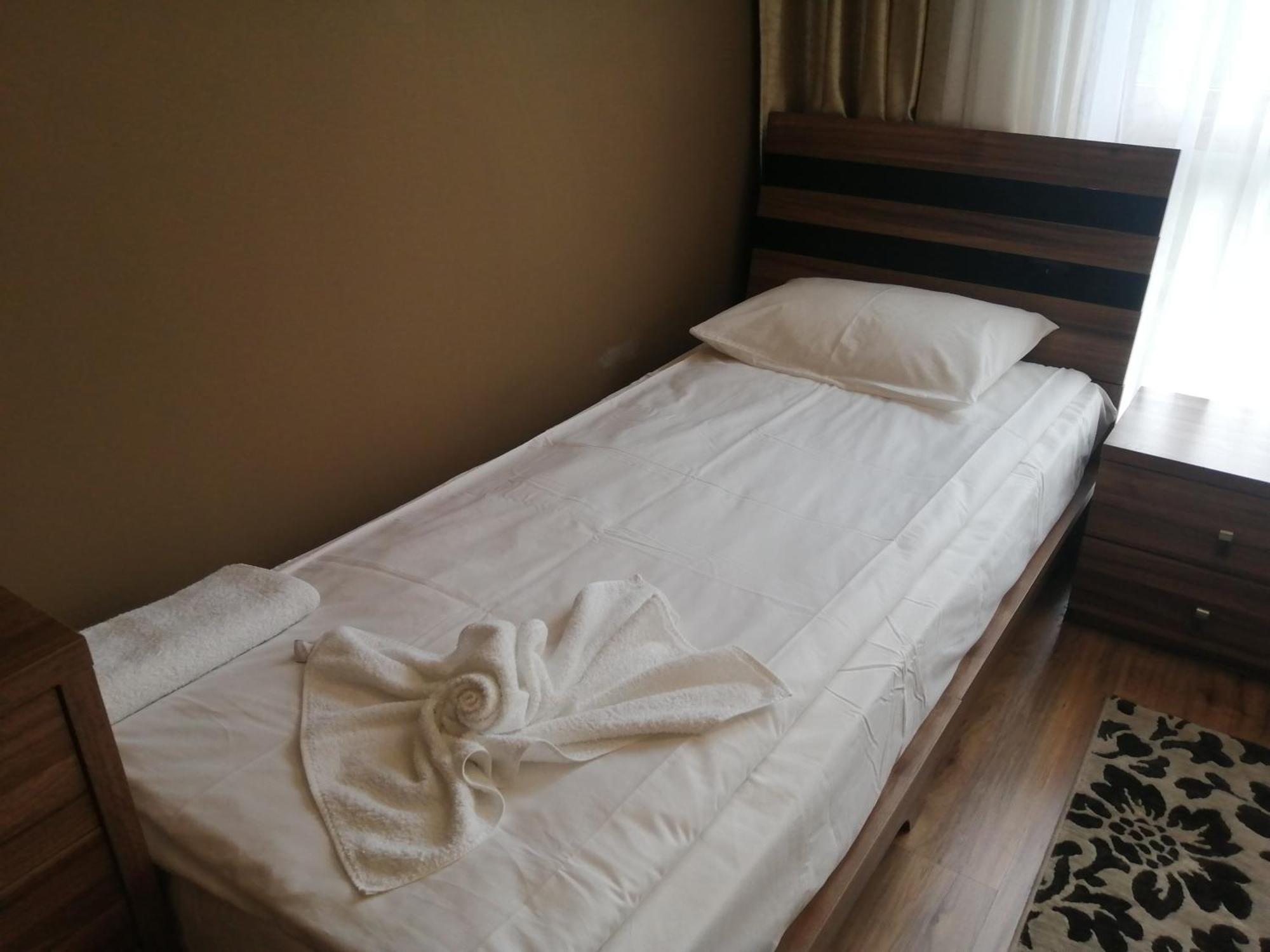 Golden Line Aparthotel Goudstrand Buitenkant foto