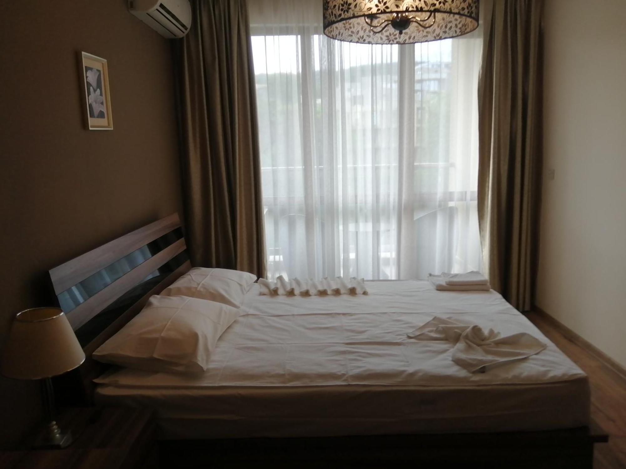 Golden Line Aparthotel Goudstrand Buitenkant foto