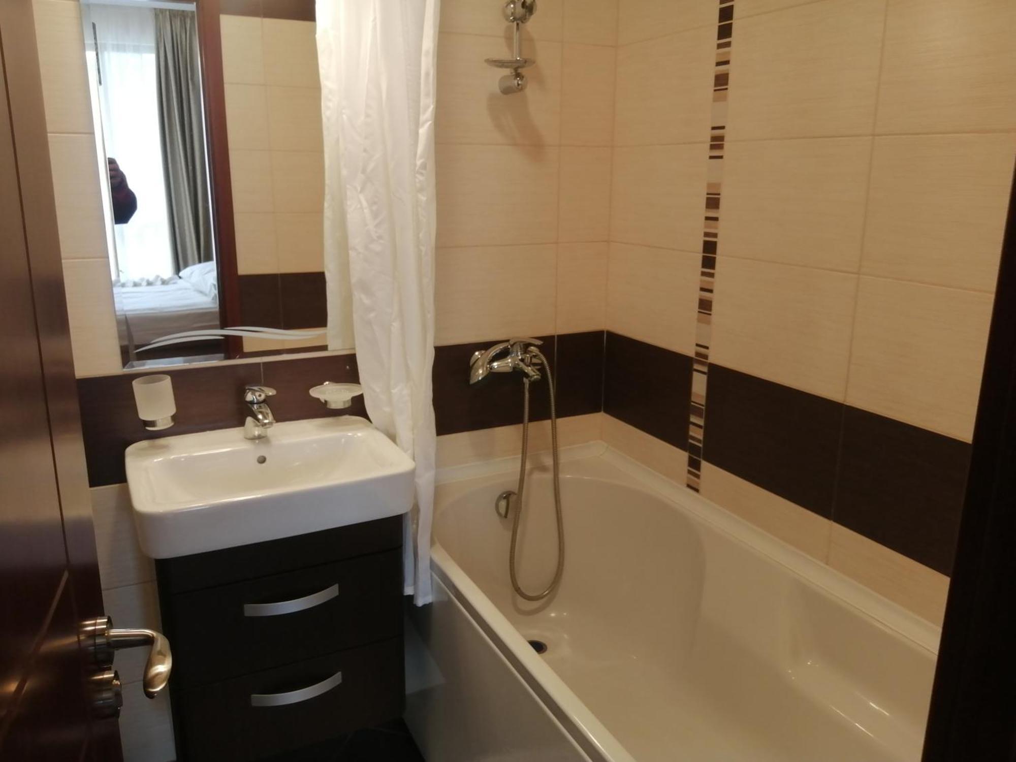 Golden Line Aparthotel Goudstrand Buitenkant foto