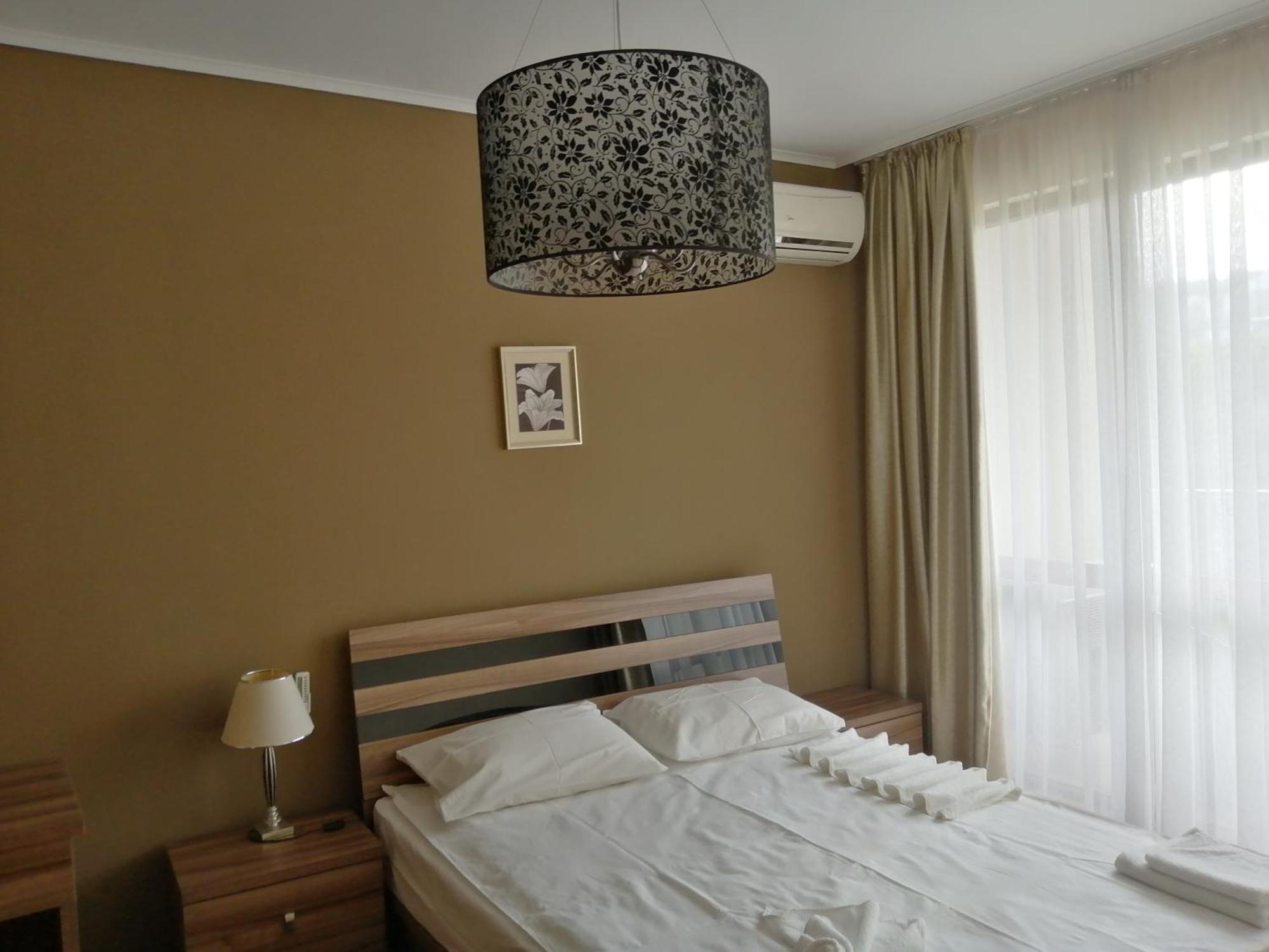 Golden Line Aparthotel Goudstrand Buitenkant foto